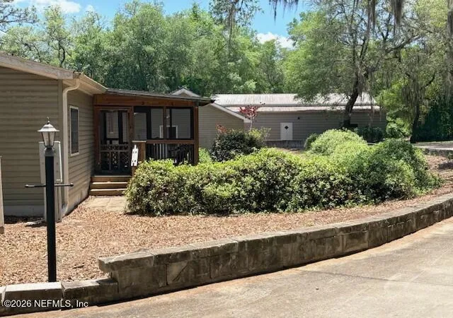 5th image of 240 Swan Lake Dr, Melrose, FL 32666 | MLS# 2143311