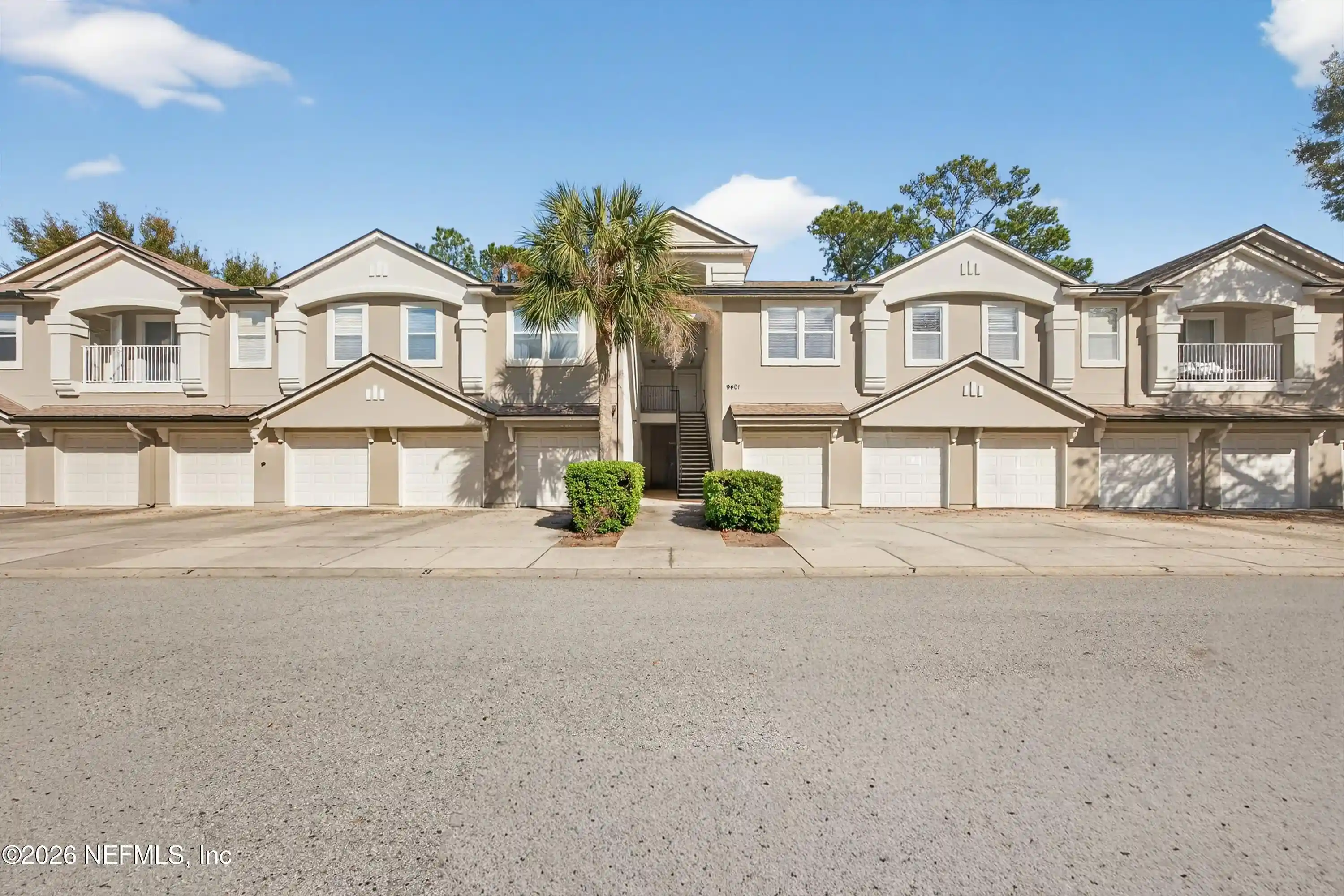 Listing Photo 2 - Condo for sale in 9401 Osprey Br Trl located at 9401 Osprey Br Trl, Jacksonville, FL 32257 - Unit 9401 Osprey Branch Trl