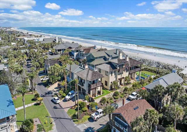 2nd image of 1515 Beach Ave, Atlantic Beach, FL 32233 | MLS# 2132995