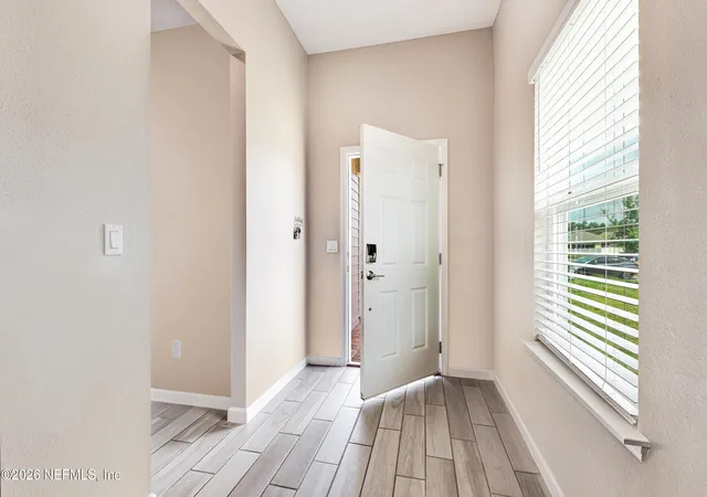 Photo 4 of Sale Pending at 7361 Hilladale Crk Ln, Jacksonville, FL 32222 | MLS# 2133283 | Listing updated on 2026-09-01