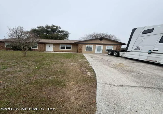 3rd image of 2408 Haddington Court Court, Orange Park, FL 32065 | MLS# 2133321