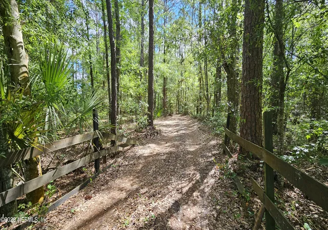 3rd image of 6324 Lannie Rd, Jacksonville, FL 32218 | MLS# 2139660