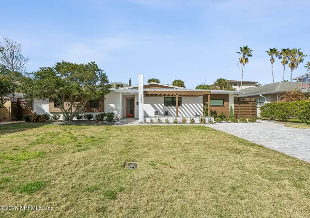 4th image of 121 32Nd Ave S, Jacksonville Beach, FL 32250 | MLS# 2134044