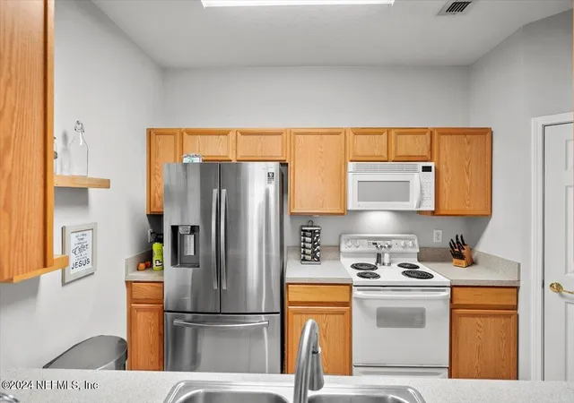 Homes for sale in Jacksonville, FL | 7990 Baymeadows Rd E #805, Jacksonville, FL 32256 | MLS# 2134526