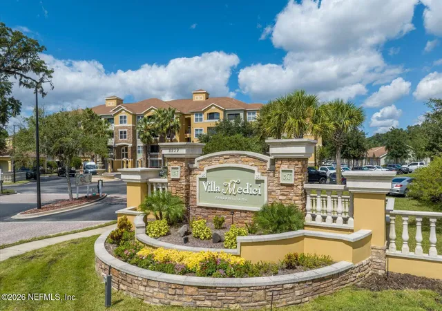 Homes for sale in Jacksonville, FL | 8539 Gate Pkwy W #9303, Jacksonville, FL 32216 | MLS# 2134010
