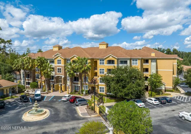 Homes for sale in Jacksonville, FL | 8539 Gate Pkwy W #9303, Jacksonville, FL 32216 | MLS# 2134010