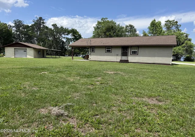 2nd image of 986 State Road 20, Interlachen, FL 32148 | MLS# 2134128