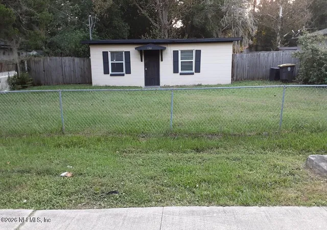 Homes for sale in Jacksonville, FL | 1161 Lake Shore Boulevard Boulevard, Jacksonville, FL 32205 | MLS# 2134438