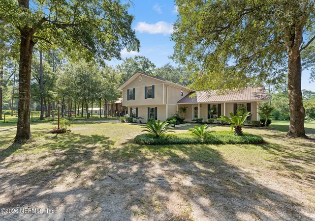 Homes for sale in Saint George, GA | 323 St Marys River Bluff Rd, Saint George, GA 31562 | MLS# 2134431