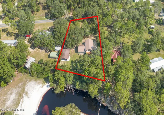 Homes for sale in Saint George, GA | 323 St Marys River Bluff Rd, Saint George, GA 31562 | MLS# 2134431