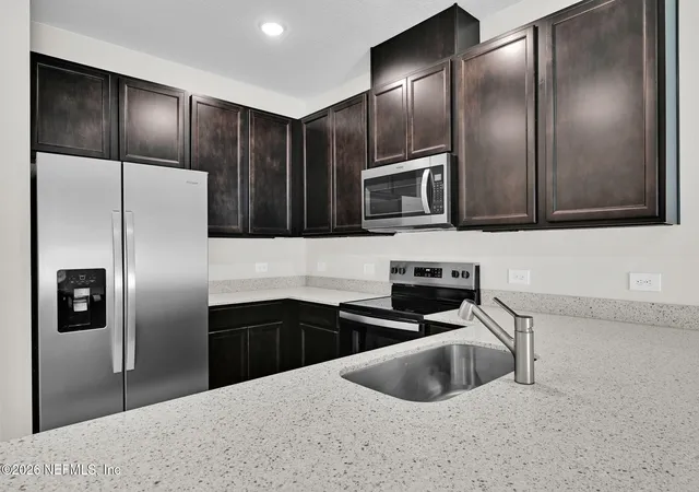Photo 4 of Townhouse for sale at 3897 Baxley Villas Ct, Middleburg, FL 32068 | MLS# 2134852 | Listing updated on 2026-10-29