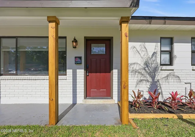 2nd image of 2904 E Loran Dr, Jacksonville, FL 32216 | MLS# 2141520