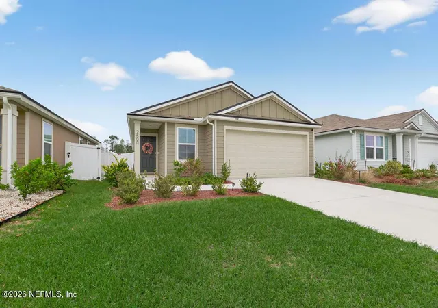 Photo 2 of Single family home for sale at 2500 Falling Star Ln, Green Cove Springs, FL 32043 | MLS# 2137080 | Listing updated on 2026-09-03