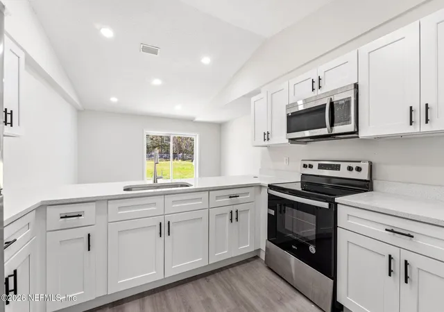 5th image of 5570 Redpoll Ave, Jacksonville, FL 32219 | MLS# 2135179
