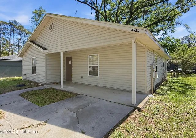 Photo 3 of Single family home for sale at 5330 Kankakee Blvd, Jacksonville, FL 32254 | MLS# 2135908 | Listing updated on 2026-09-09