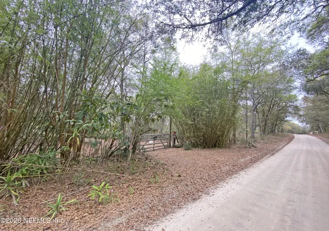 Homes for sale in Hawthorne, FL | 119 Twin Lakes Rd, Hawthorne, FL 32640 | MLS# 2135840