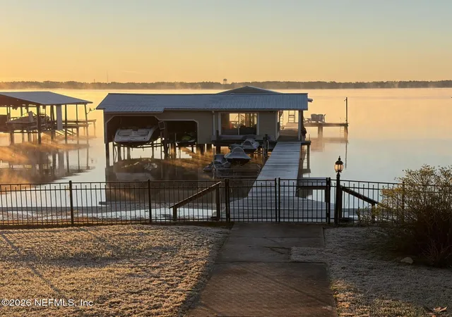 Photo 2 of Mansion for sale at 6189 Kingsley Lake Dr, Starke, FL 32091 | MLS# 2136009 | Listing updated on 2026-04-27