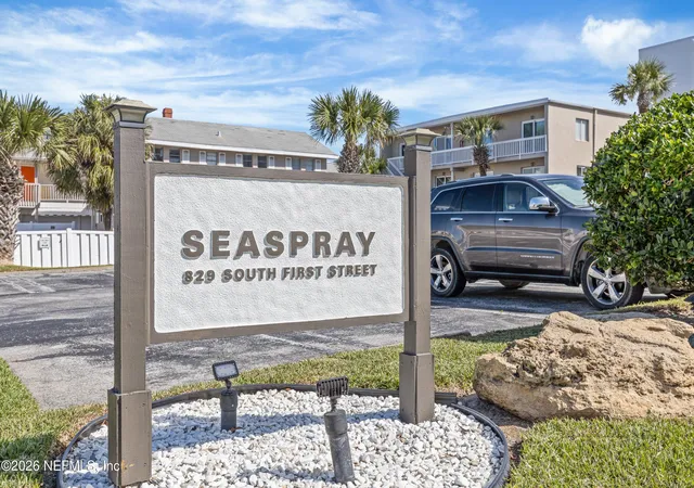 2nd image of 829 1St St, Jacksonville Beach, FL 32250