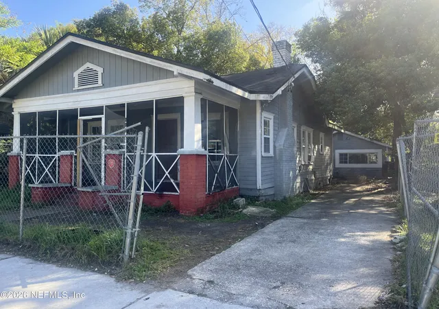 1st image of 652 Fern St, Jacksonville, FL 32206 | MLS# 2137262