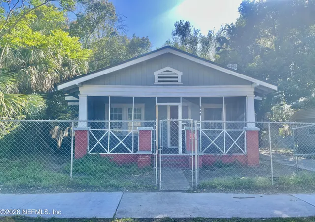 2nd image of 652 Fern St, Jacksonville, FL 32206 | MLS# 2137262