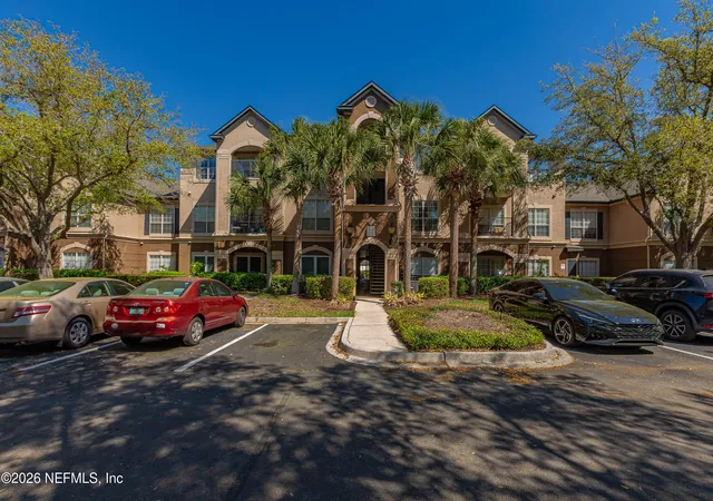 Photo 2 of Condo for sale at 10961 Burnt Ml Rd #734, Jacksonville, FL 32256 | MLS# 2136801 | Listing updated on 2026-09-18