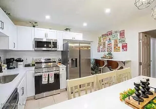5th image of 3909 W Tyson Ave, Tampa, FL 33611 | MLS# 2137132