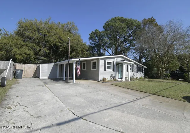 2nd image of 477 Sailfish Dr E, Atlantic Beach, FL 32233 | MLS# 2137261