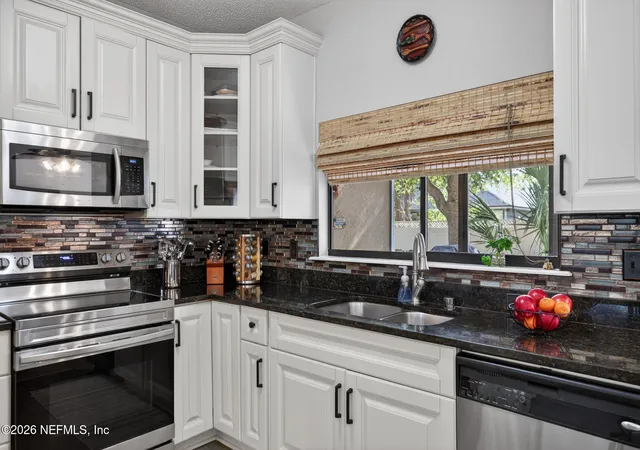 Photo 3 of Townhouse for sale at 542 Dry Branch Way, Saint Johns, FL 32259 | MLS# 2137318 | Listing updated on 2026-09-24