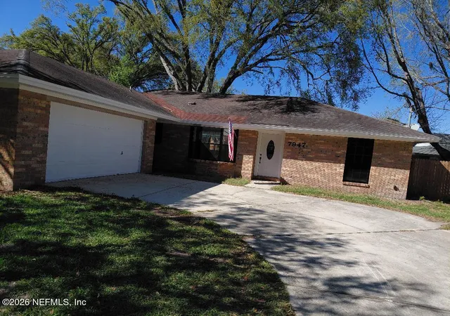 2nd image of 7947 118th St, Jacksonville, FL 32244 | MLS# 2137414