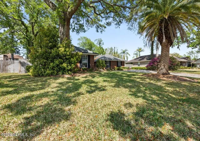 3rd image of 11549 Sedgemoore Dr S, Jacksonville, FL 32223 | MLS# 2148849