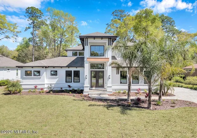 Photo 2 of Single family home for sale at 909 Eagle Dr, Saint Augustine, FL 32086 | MLS# 2137777 | Listing updated on 2026-09-14