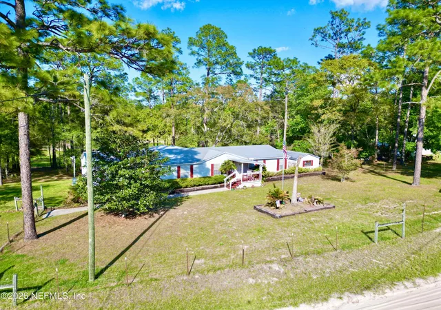 38th image of 129 Crystal Lake Dr, Melrose, FL 32666 | MLS# 2137812