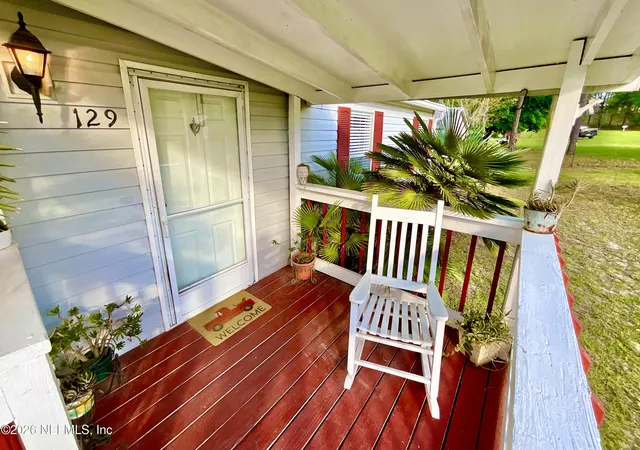 3rd image of 129 Crystal Lake Dr, Melrose, FL 32666 | MLS# 2137812
