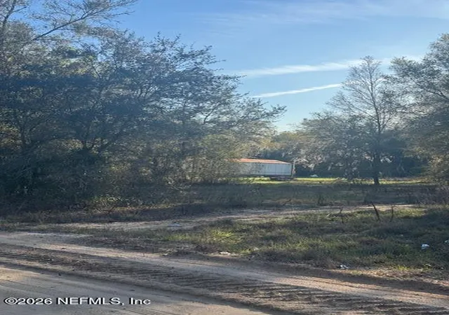 Photo 3 of Land for sale at 123 Ellen Ave, Interlachen, FL 32148 | MLS# 2137927 | Listing updated on 2026-06-27