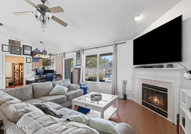 5th image of 1431 Blues Creek Dr, Jacksonville, FL 32221 | MLS# 2138363
