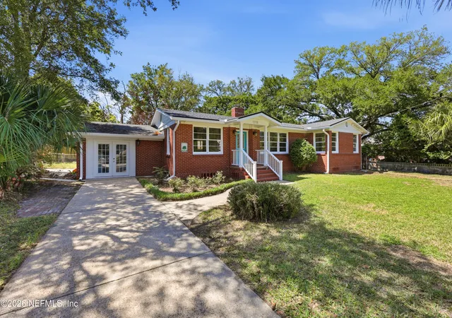 Photo 2 of Single family home for sale at 1118 Monticello Rd, Jacksonville, FL 32207 | MLS# 2139760 | Listing updated on 2026-07-08