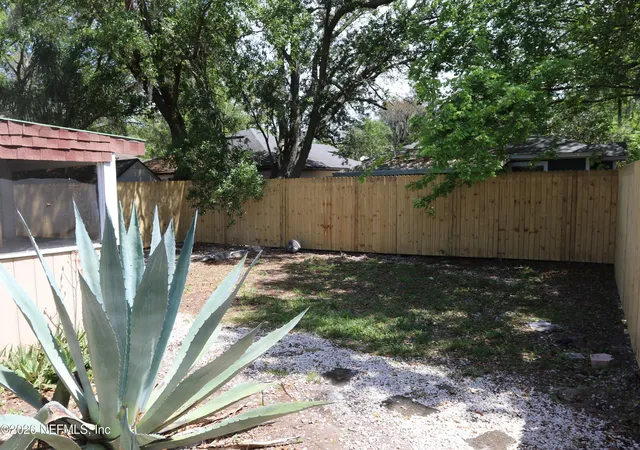 5th image of 569 Camelia St, Atlantic Beach, FL 32233 | MLS# 2138299