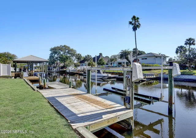 Photo 3 of Sale Pending at 3345 Eunice Rd, Jacksonville Beach, FL 32250 | MLS# 2138431 | Listing updated on 2026-07-31