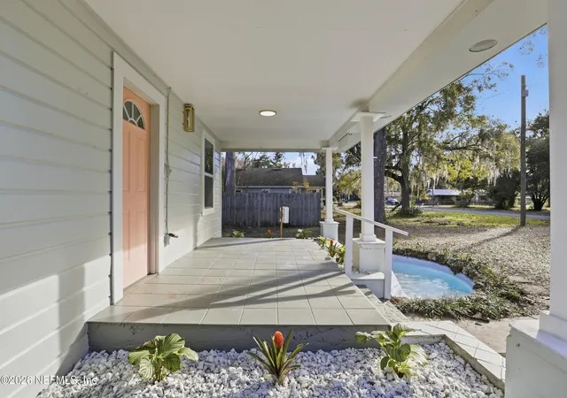 Photo 4 of Single family home for sale at 425 SE 2nd Street, Williston, FL 32696 | MLS# 2138288 | Listing updated on 2026-10-07