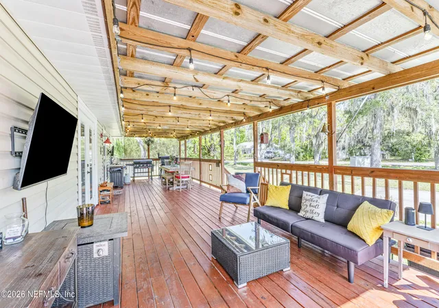 Photo 3 of Single family home for sale at 524 Horseshoe Rd, Saint Augustine, FL 32084 | MLS# 2138701 | Listing updated on 2026-09-10