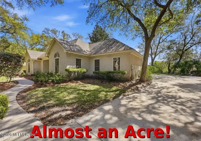 Photo 1 of Sale Pending at 2144 Lakeside Dr E, Fernandina Beach, FL 32034 | MLS# 2138989 | Listing updated on 2026-05-19