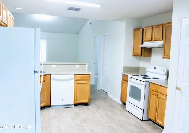 4th image of 3762 Lauren Oak Ln E, Jacksonville, FL 32221 | MLS# 2138832