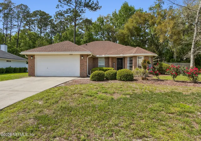 Photo 4 of Single family home for sale at 1033 Whirlaway Cir N, Jacksonville, FL 32218 | MLS# 2142098 | Listing updated on 2026-07-01