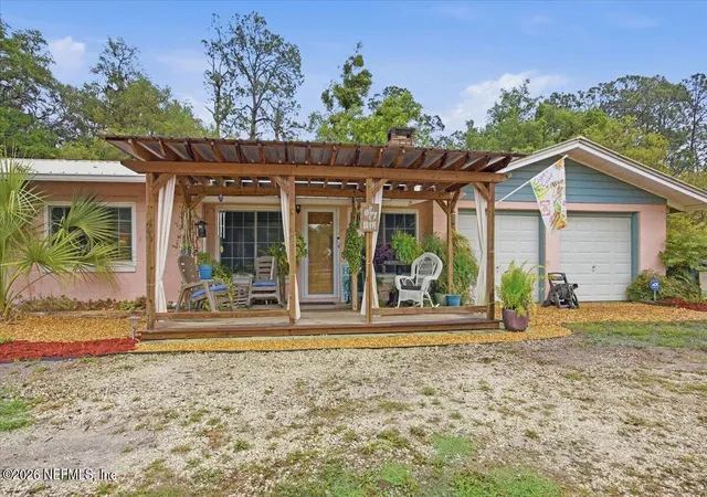 Homes for sale in East Palatka, FL | 350 Hwy 17, East Palatka, FL 32131 | MLS# 2139434