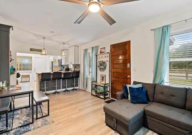 Photo 3 of Single family home for sale at 1075 Anastasia Blvd, Saint Augustine, FL 32080 | MLS# 2139262 | Listing updated on 2026-04-09