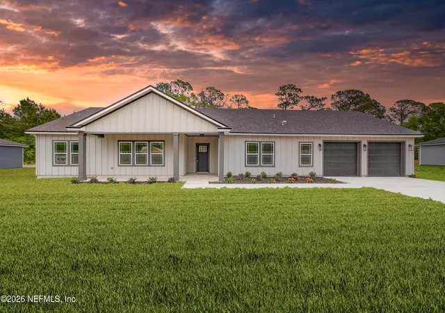 Photo 1 of Single family home for sale at 161 Crestview Dr, Palatka, FL 32177 | MLS# 2144242 | Listing updated on 2026-08-21