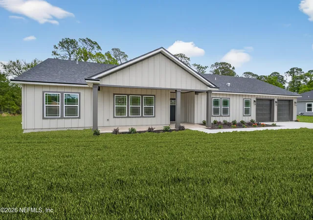 Photo 3 of Single family home for sale at 161 Crestview Dr, Palatka, FL 32177 | MLS# 2144242 | Listing updated on 2026-08-21