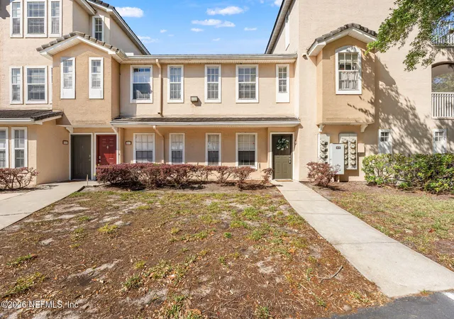 Homes for sale in Jacksonville, FL | 10075 Gate Pkwy N #1513, Jacksonville, FL 32246 | MLS# 2139962