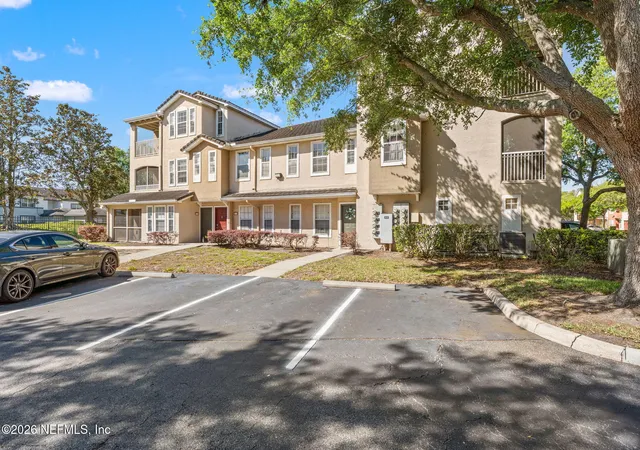 Homes for sale in Jacksonville, FL | 10075 Gate Pkwy N #1513, Jacksonville, FL 32246 | MLS# 2139962