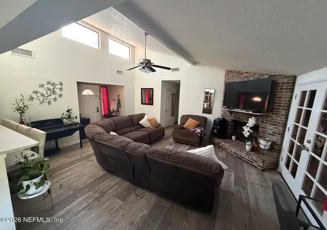 Photo 2 of Single family home for sale at 4235 Queensway Dr, Jacksonville, FL 32257 | MLS# 2139494 | Listing updated on 2026-05-18